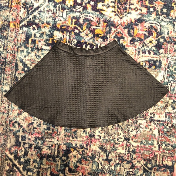 Black Faux Leather Skater Skirt - Picture 5 of 6